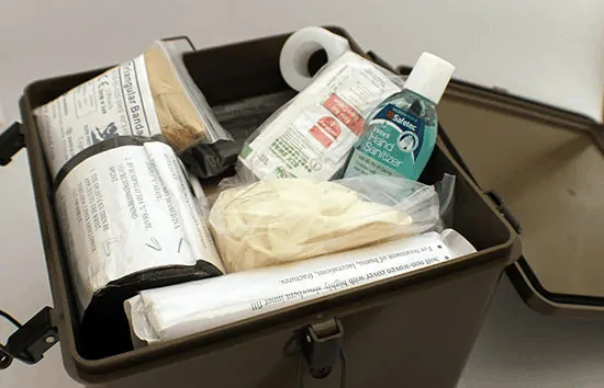 323-first-aid-kit-2